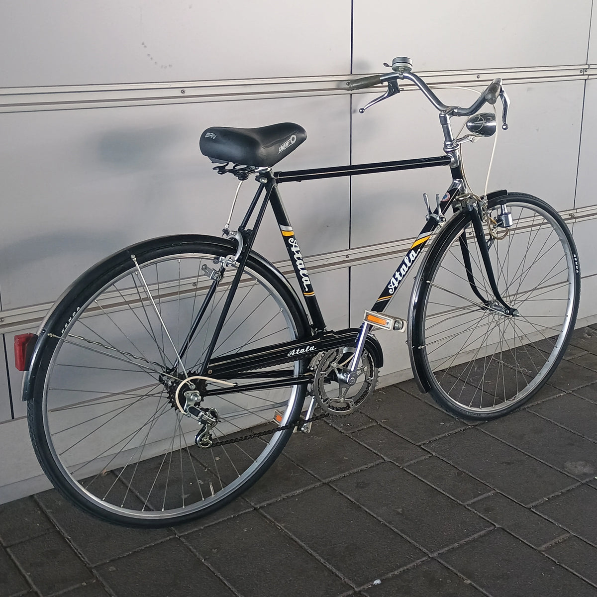 Women's Decathlon trekking bike