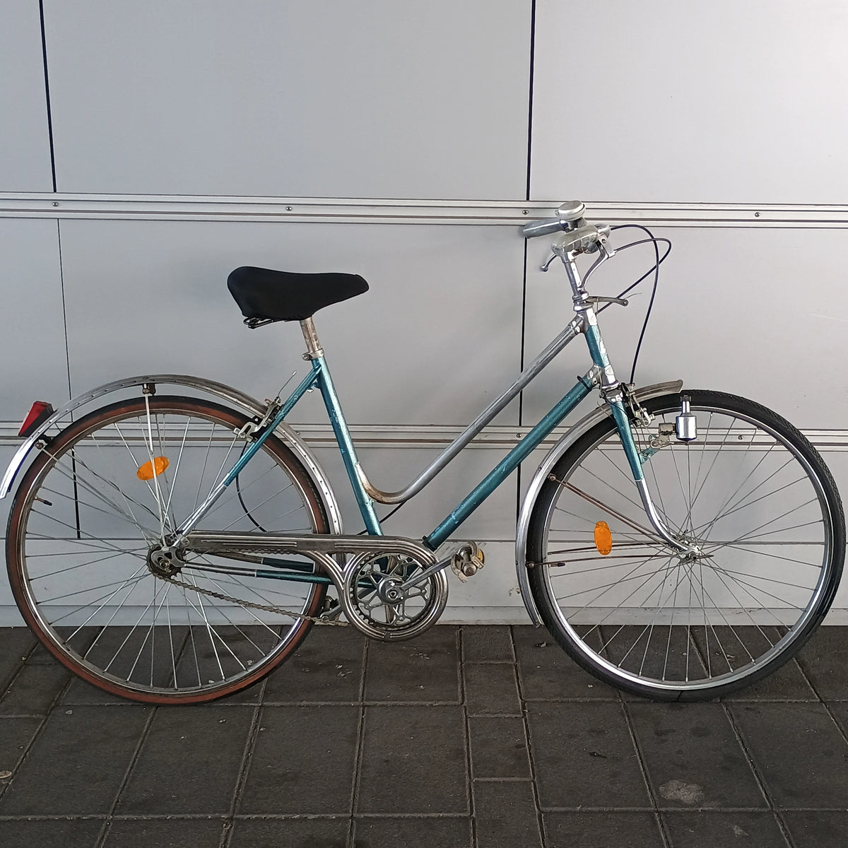 24-inch Dutch