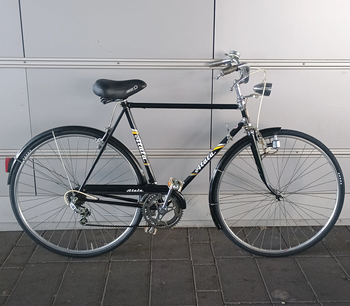 Women's Decathlon trekking bike